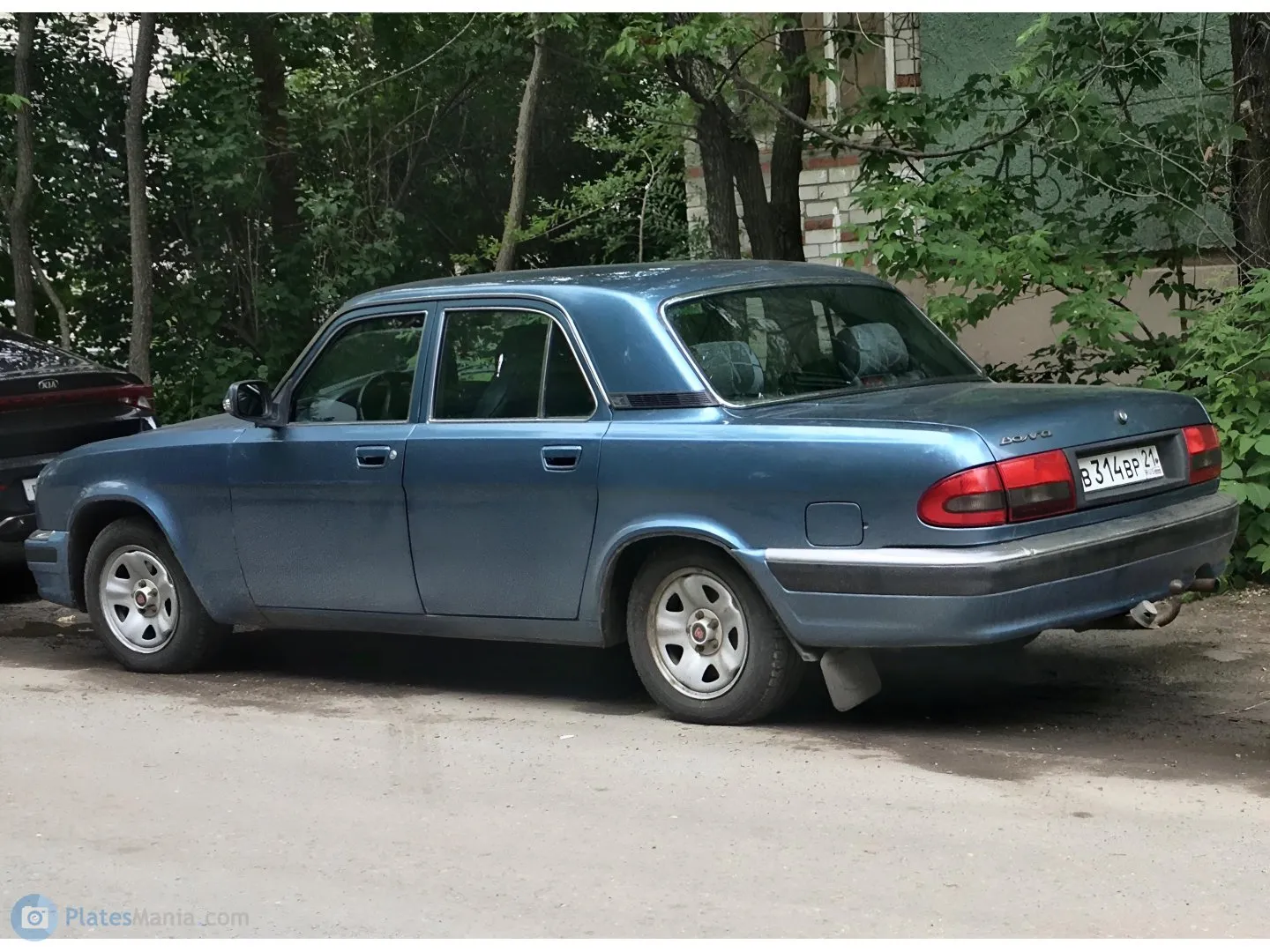 ГАЗ-31105, вид сзади
