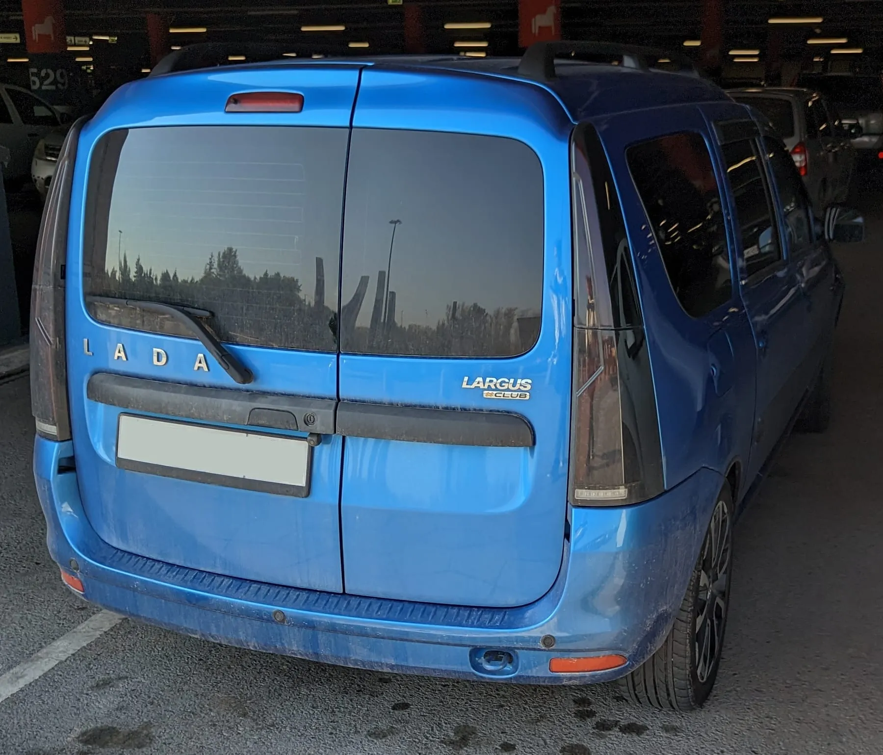 Lada Largus CLUB 2020 года, вид сзади