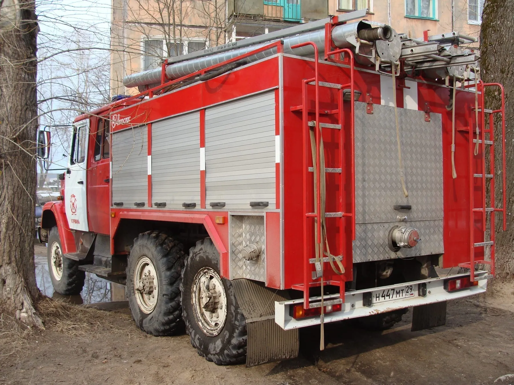 Пожарная автоцистерна АЦ-3,0-40 на шасси ЗИЛ-4334, Коряжма Архангельской области, 2010 год