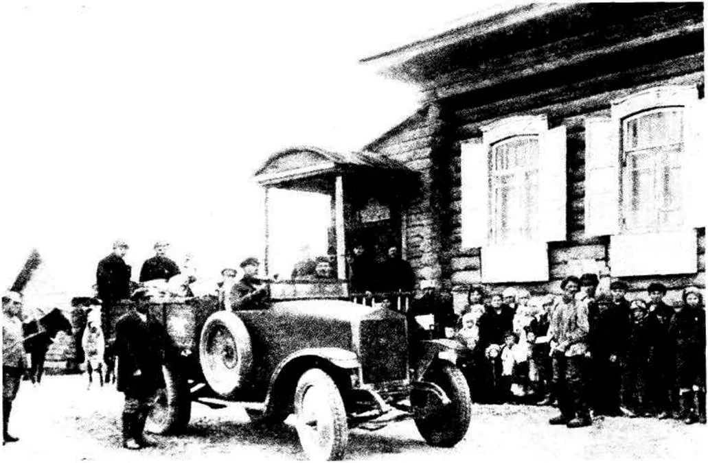 АМО-Ф-15 первой промышленной серии в деревне, 1926 год