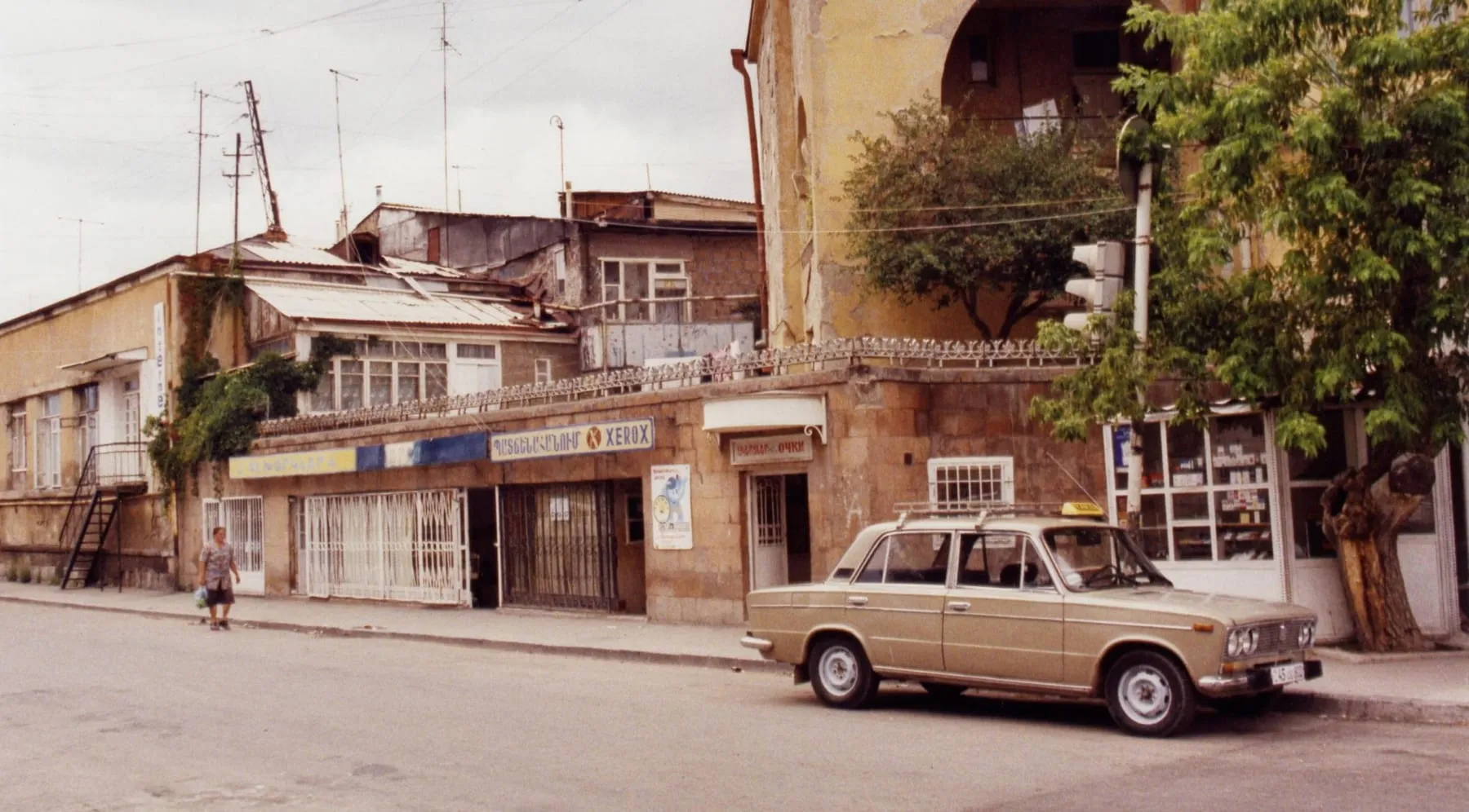 «Тройка» в роли такси в Гюмри, Армения