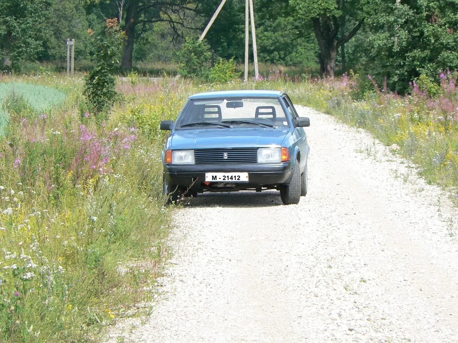 Москвич-21412, вид спереди