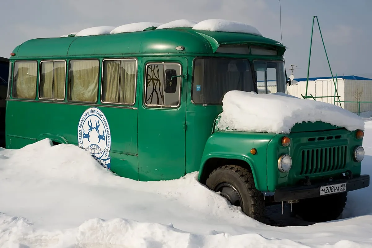 КАвЗ-685 на просёлочной дороге