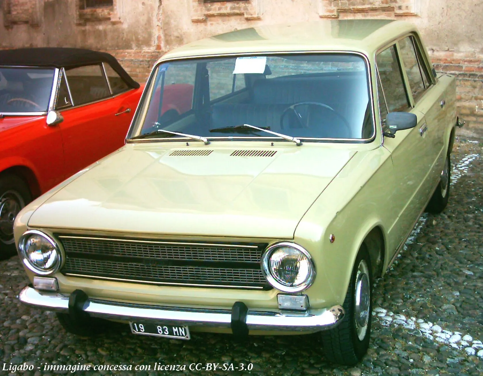 FIAT 124 berlina 1973 года