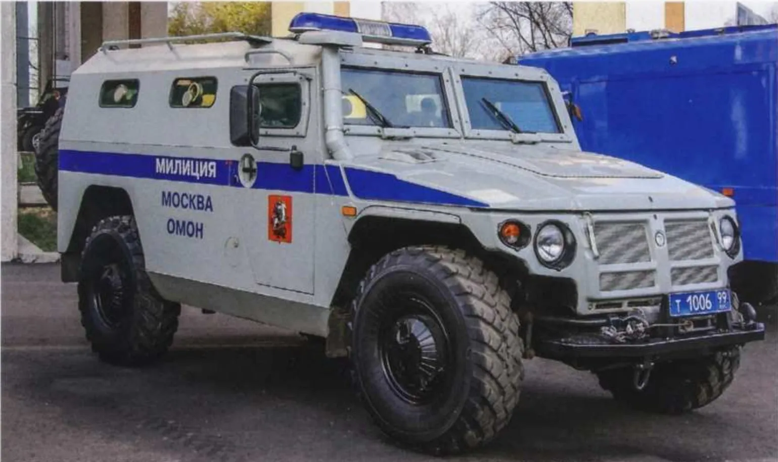 СПМ-2 ГАЗ-233036 «Тигр» с надписями «Милиция», «Москва» и «ОМОН» на выставке «Интерполитех» в Москве, 2008 год