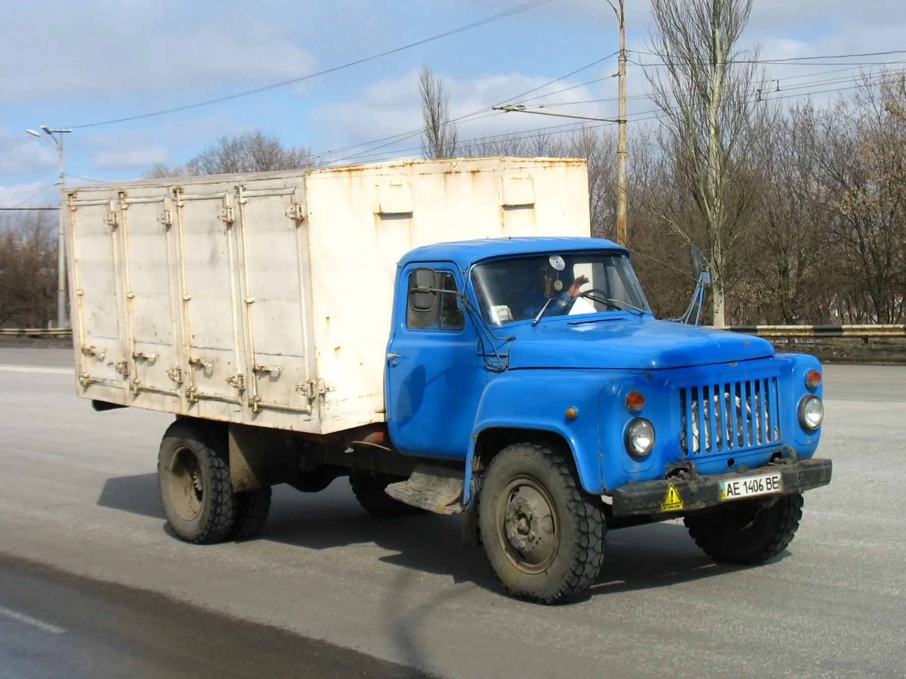 Хлебный фургон на шасси ГАЗ-53-12