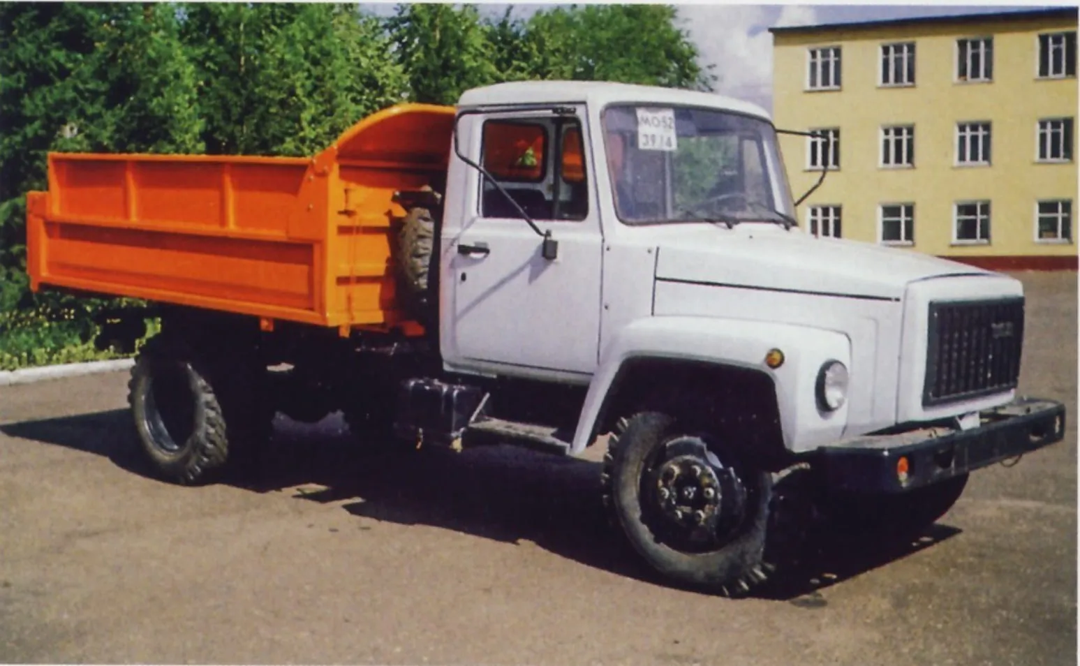 Первый опытный ГАЗ-САЗ-35072, август 2002 года