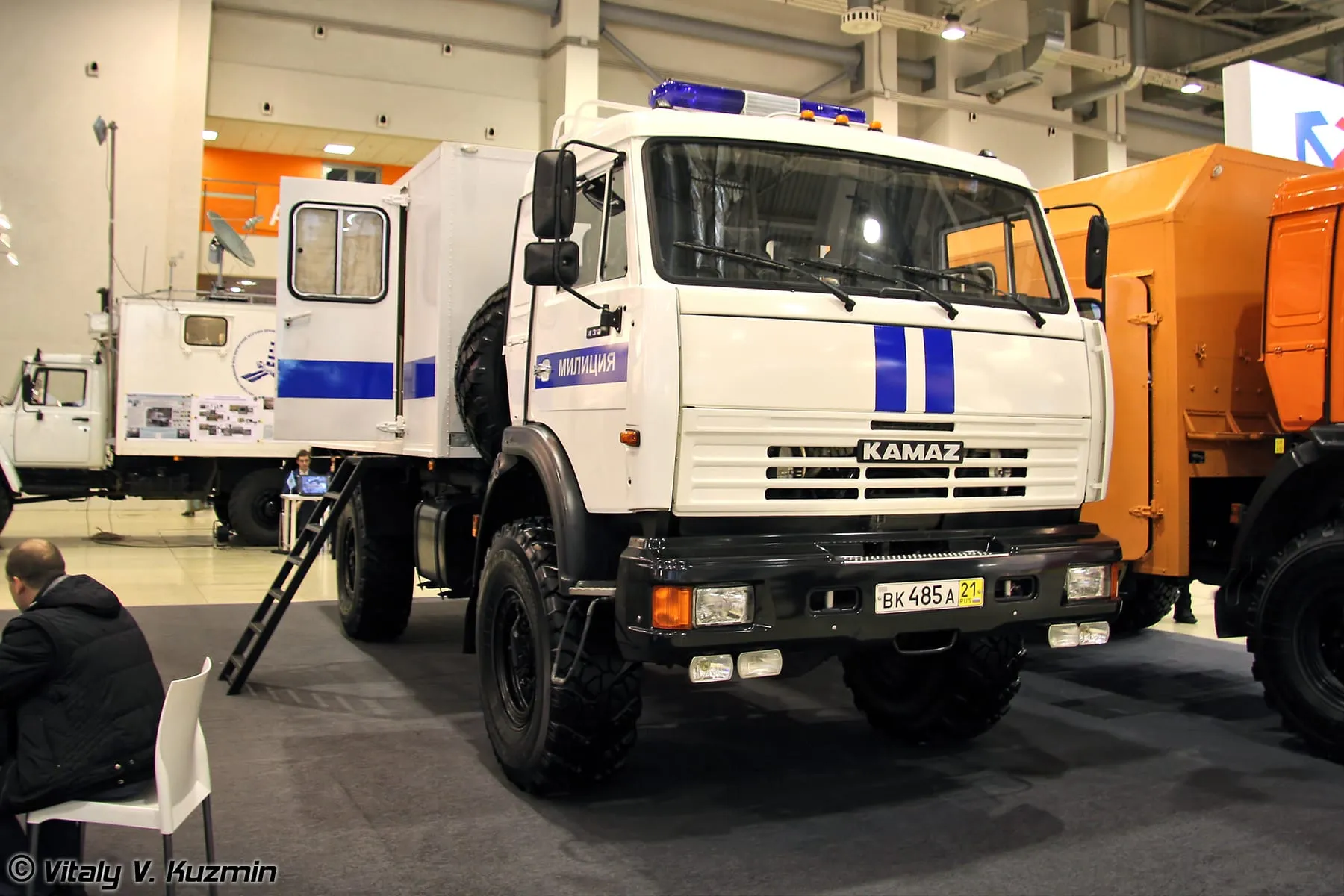 Специальный автомобиль 4326-АЗ на шасси КамАЗ-4326-15 для перевозки лиц, заключённых под стражу, выставка «Интерполитех-2010»