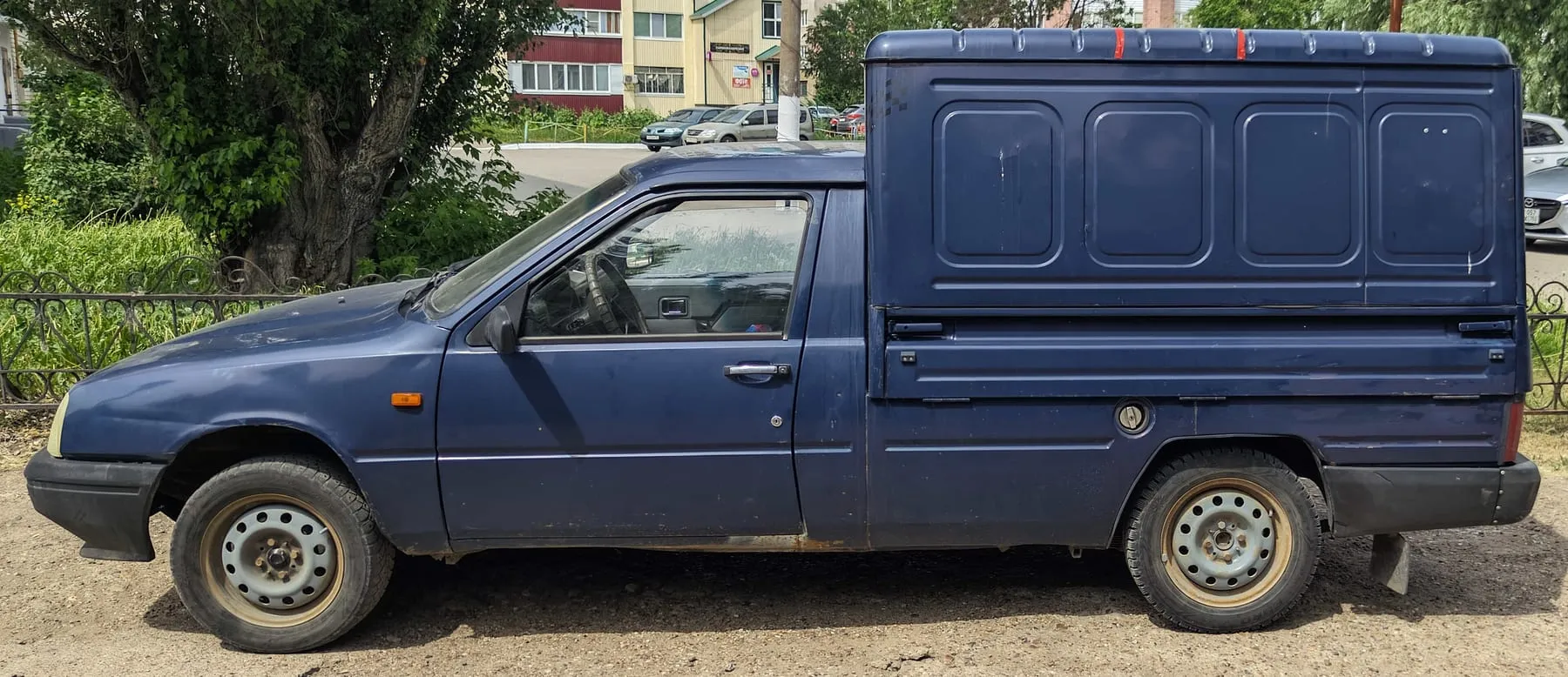 Иж-2717 сбоку