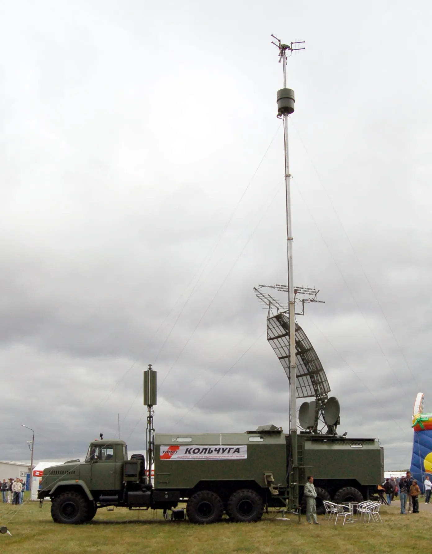 Станция радиотехнической разведки «Кольчуга» на шасси КрАЗ-6322 на авиасалоне МАКС-2009