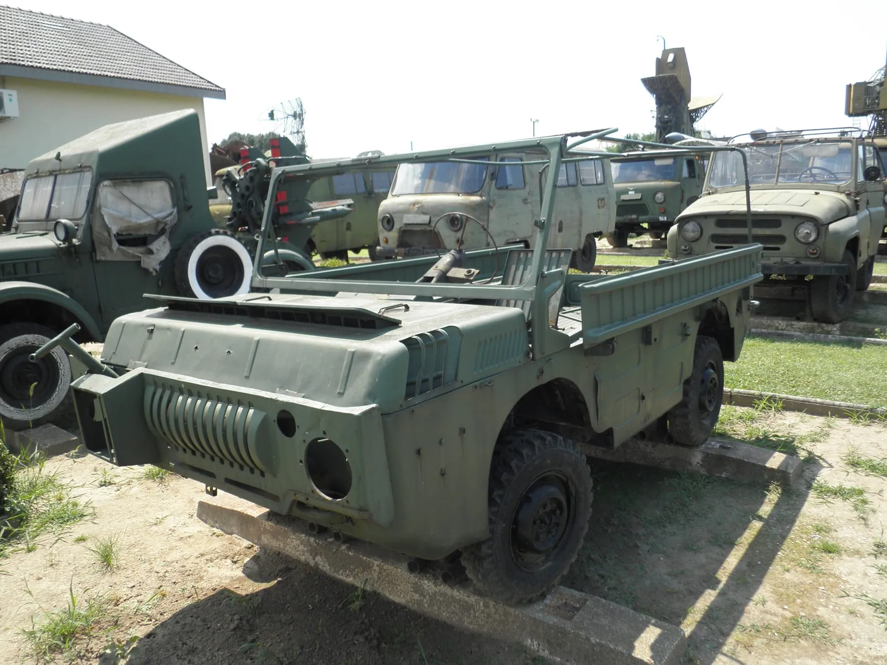 ЛуАЗ-967 в музее военной истории в Кецеле, Венгрия