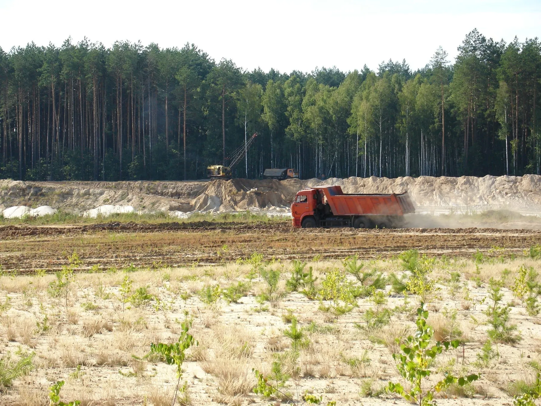 КамАЗ-6520 в песчаном карьере в Олешне, Черниговская область