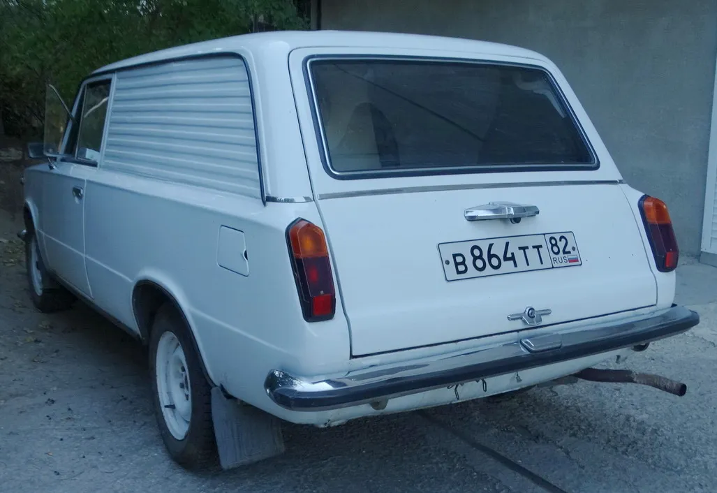 ВАЗ-2801 сзади