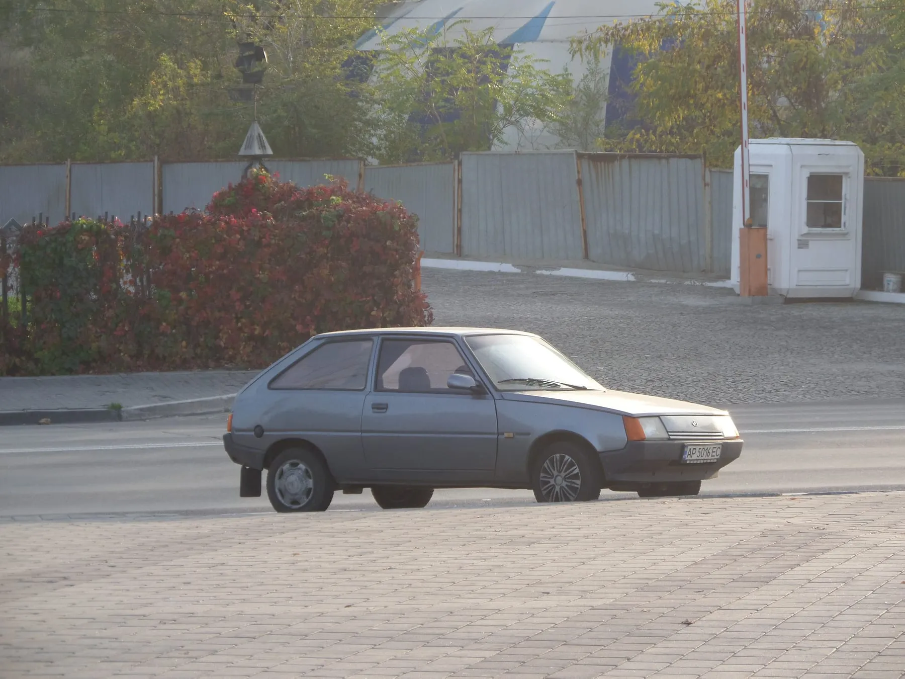 «Таврия-Нова» — версия 1998 года, доведённая вместе с Daewoo. Днепр, 2019 год