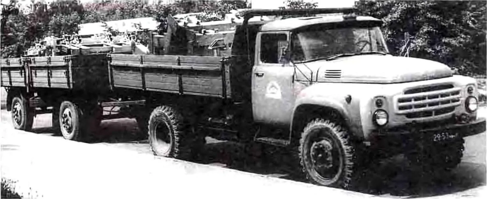 ЗИЛ-130-76 с прицепом ГКБ-817, 1977 год